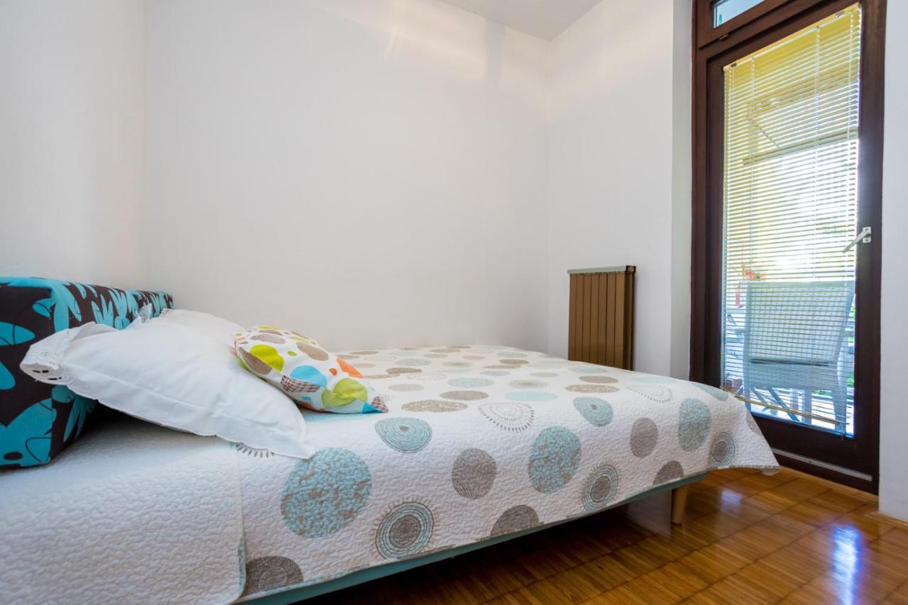 Apartment Jakovac By El-Pi Tours Njivice Exterior photo